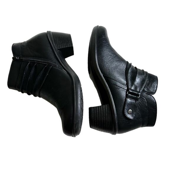 Easy Street Danita Bootie Black Ruched Overlay Side Zipper Ankle Boot Size 8W - Picture 12 of 13